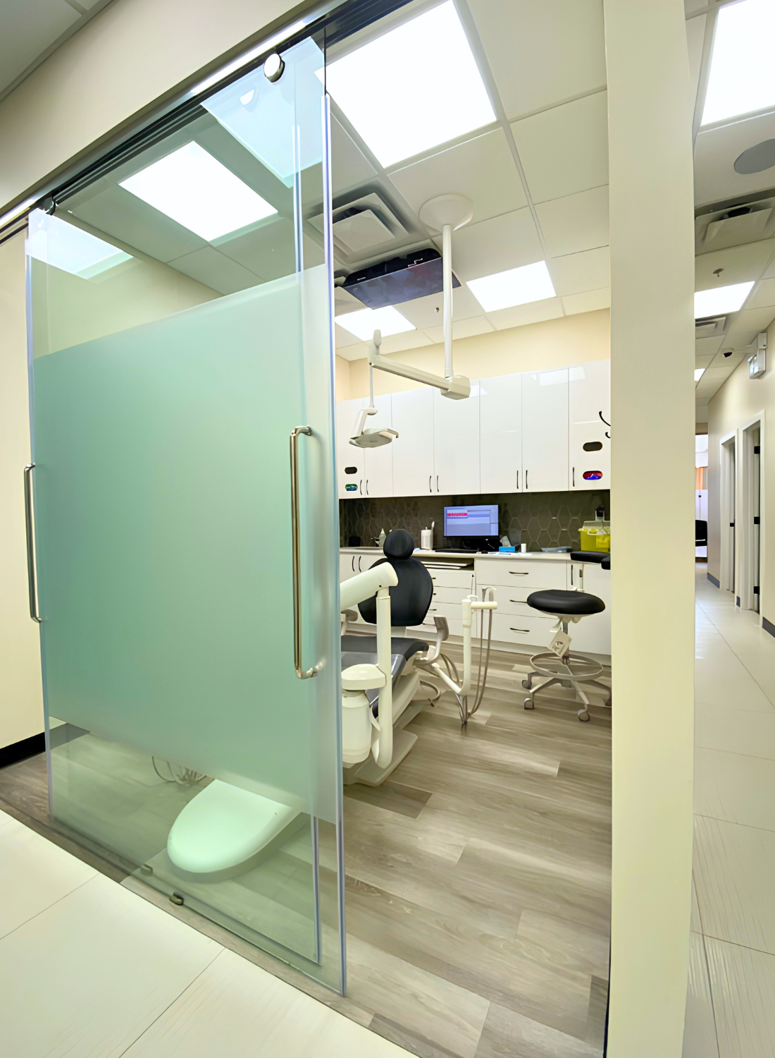 Smiles @ Southgate dental suite